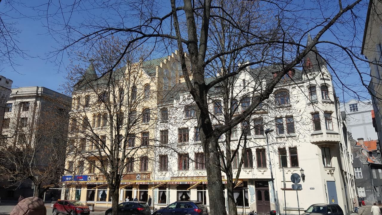 Апартаменты City Inn Riga Apartment, Old Town Liberty promenade with parking Рига